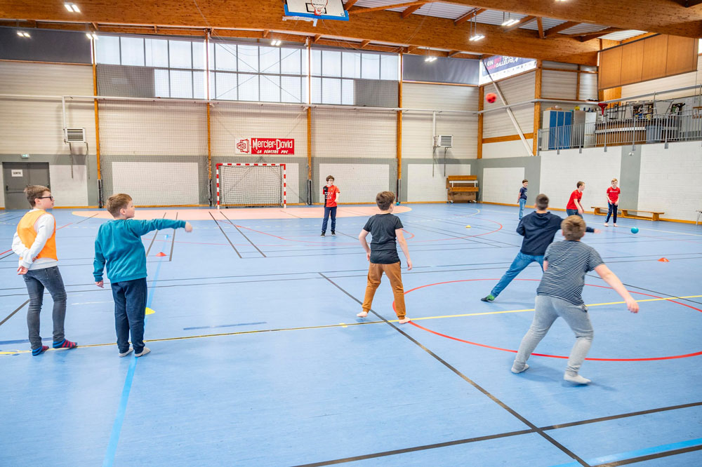 Des-semaines-animees-pour-la-jeunesse Photo d'enfants qui font du sport