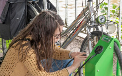 Des bornes de gonflage pour vélos
