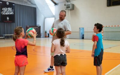 Le volley se découvre au Palais omnisports