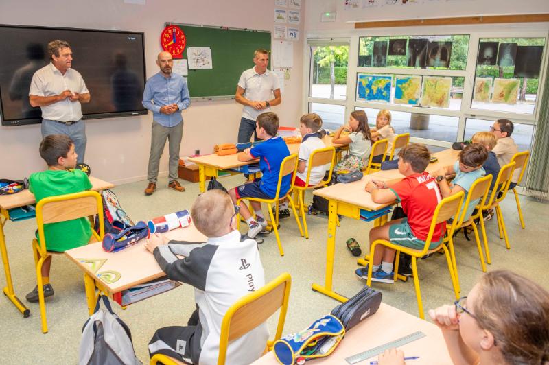 nouvelle-rentree-nouveaux-equipements Photo prise lors de la visite du Maire dans les écoles pour la rentrée scolaire 2024
