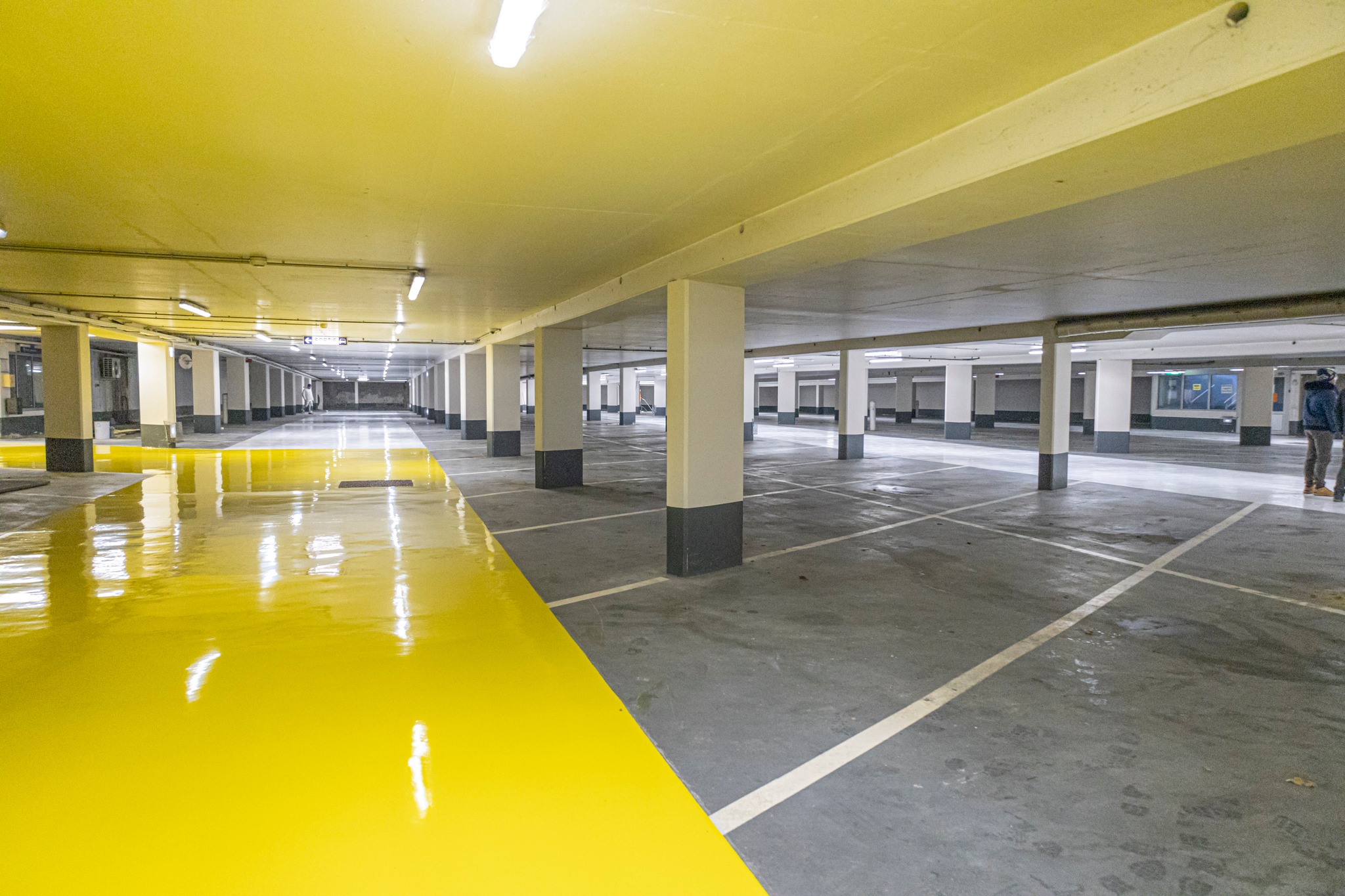 Photo du parking en dessous de la place du marché pendant les travaux de réfection