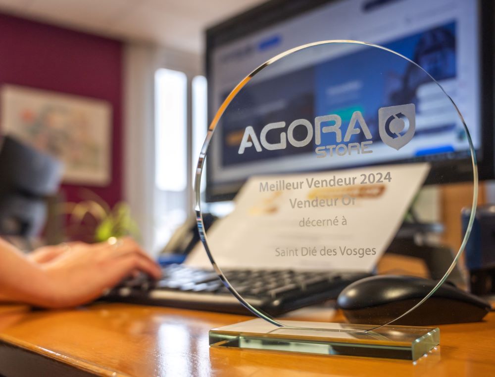 Photo du prix du meilleur vendeur 2024 par agorastore, remporté par la ville