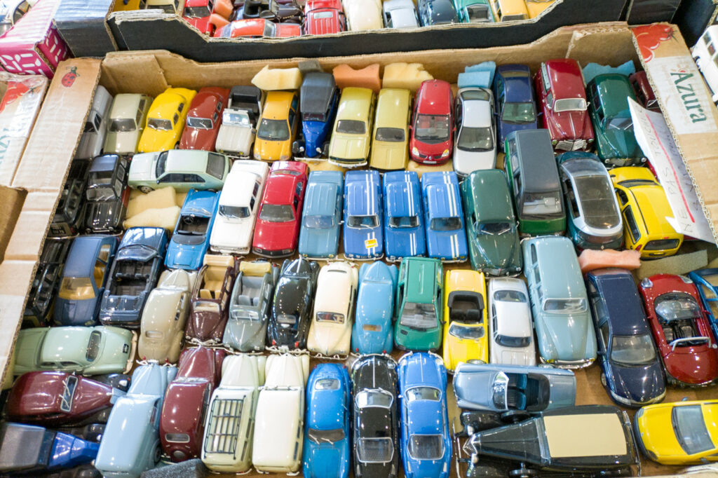 Bourse aux miniatures