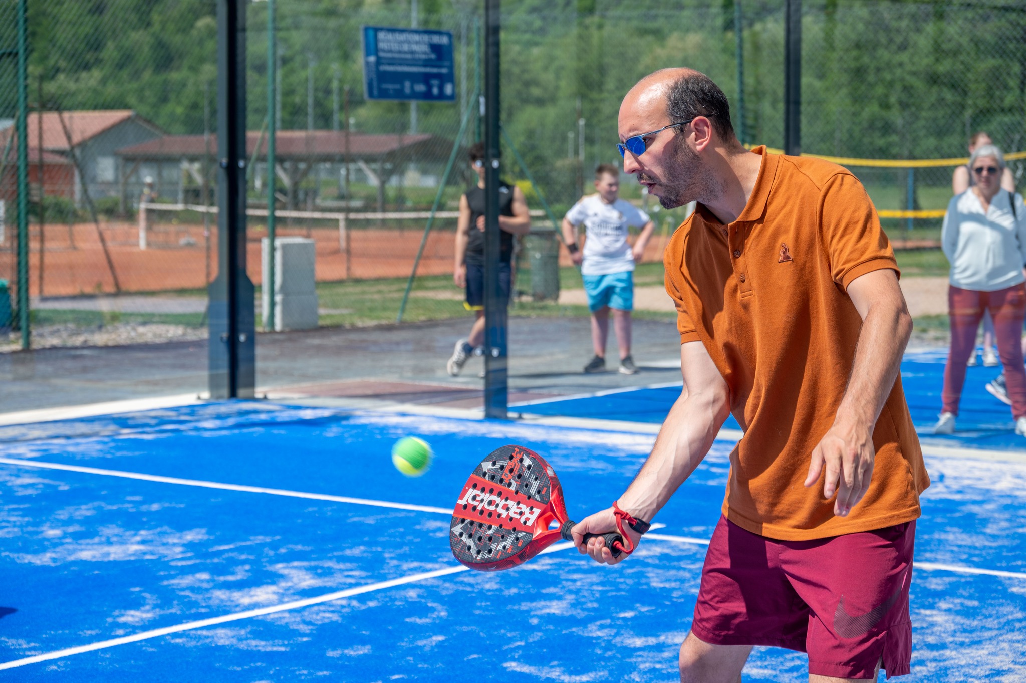une-double-inauguration-chemin-du-coucheux photo prise lors de l'inauguration des terrains de tennis et de padel mai 2025