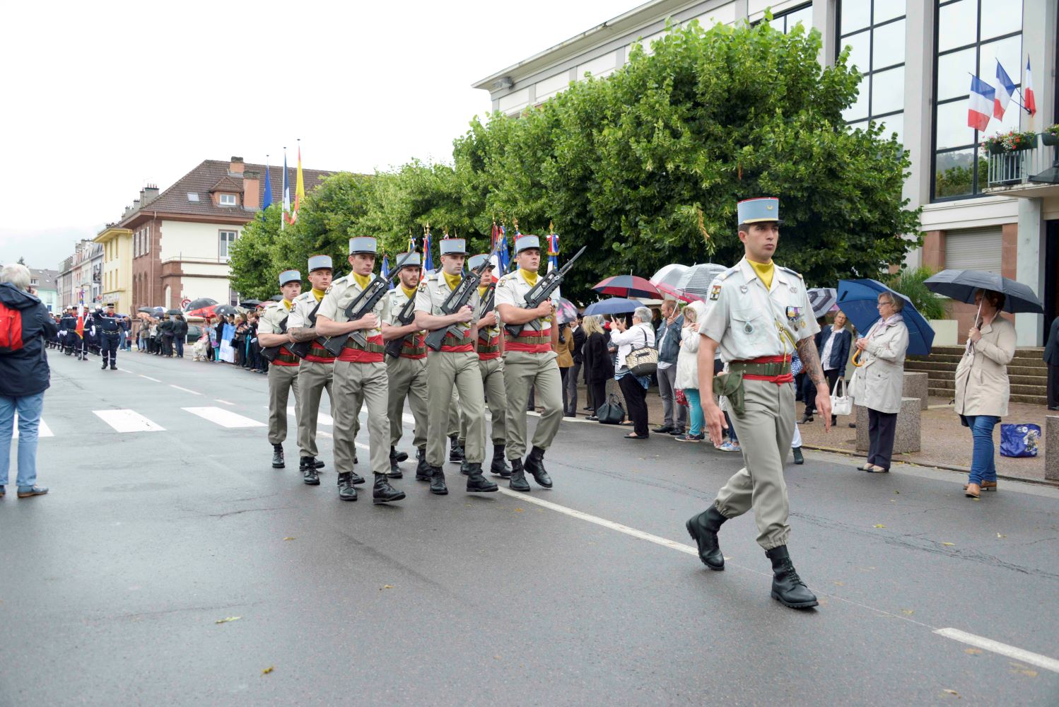 Fête nationale, dépôt de gerbe et remise de décorations