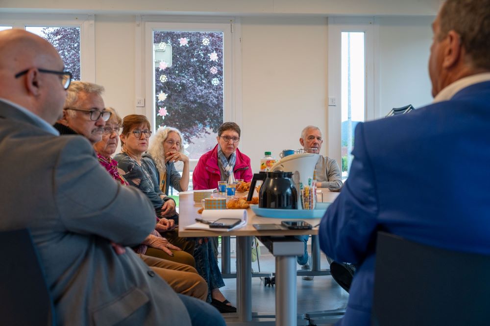 divers-sujets-evoques-lors-du-petit-dejeuner-a-gt rencontre avec les habitants autour d'un petit dej 2025