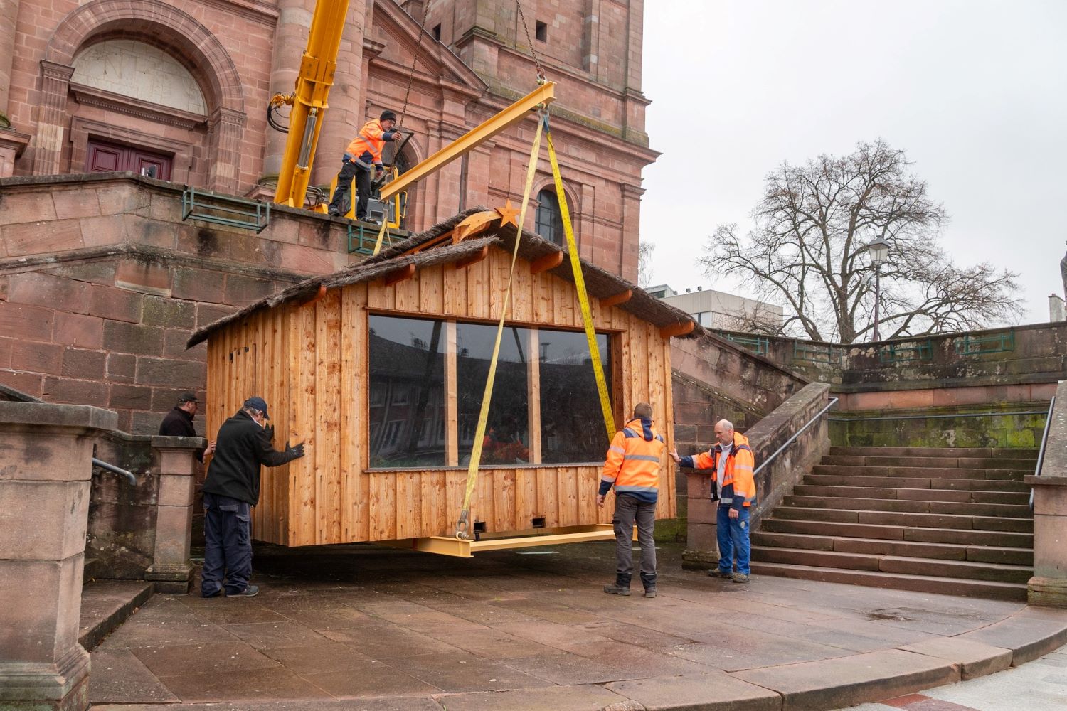 la-creche-a-pris-place La crèche a pris place