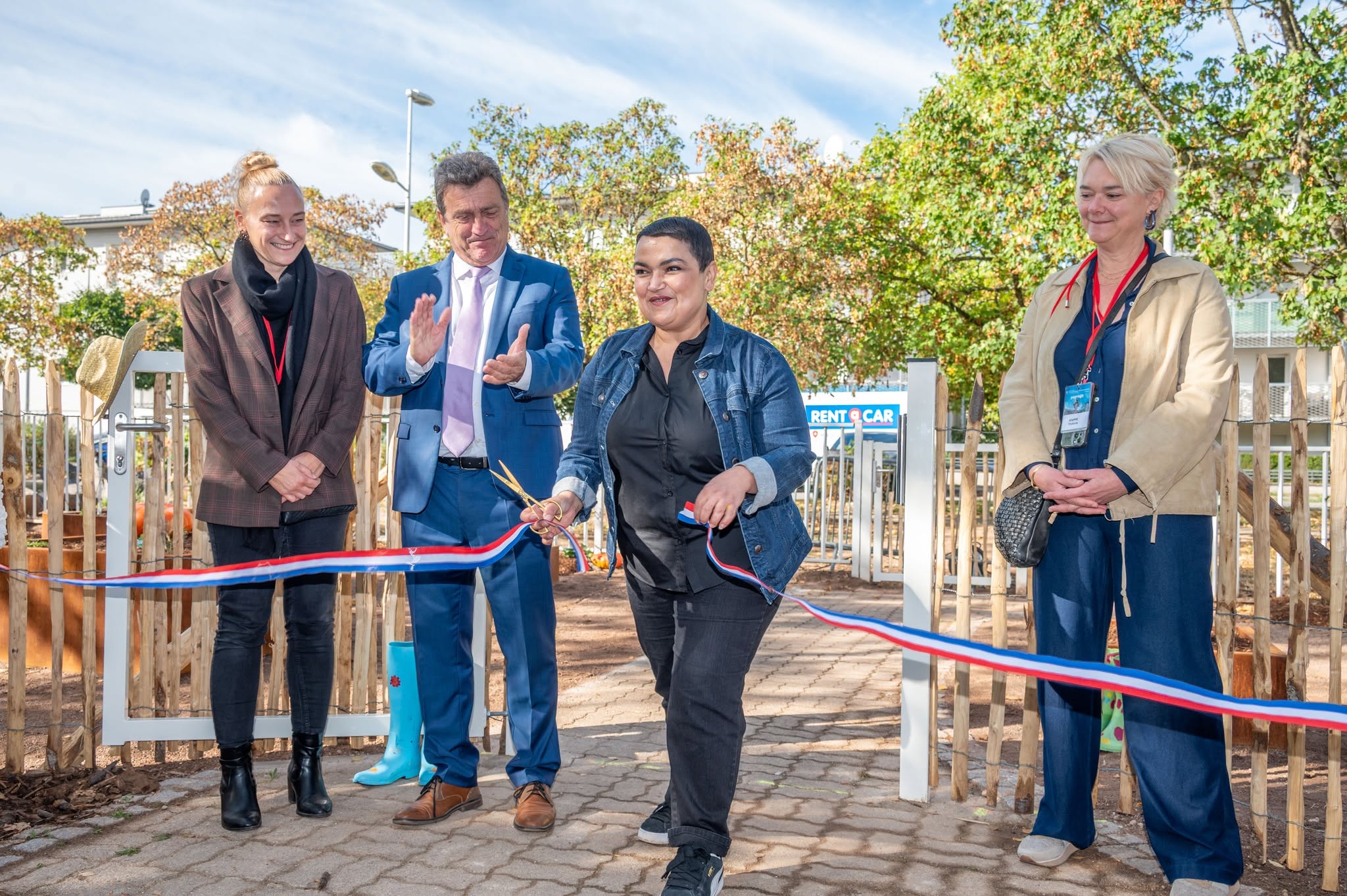 Quartiers 2030 : Un coin de verdure sur la place Salvador-Allende inaugurée